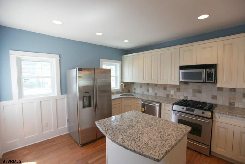 106 Frankfort, Ventnor, New Jersey 08406, 5 Bedrooms Bedrooms, 13 Rooms Rooms,4 BathroomsBathrooms,Residential,For Sale,Frankfort,540759