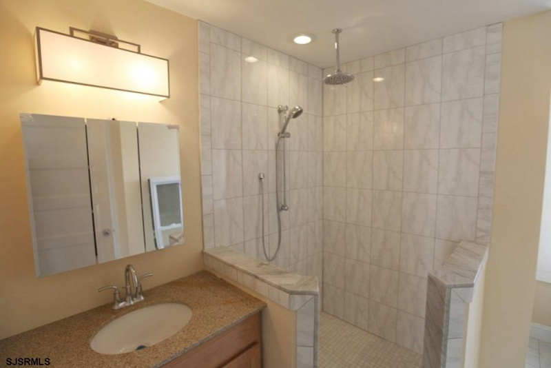 106 Frankfort, Ventnor, New Jersey 08406, 5 Bedrooms Bedrooms, 13 Rooms Rooms,4 BathroomsBathrooms,Residential,For Sale,Frankfort,540759