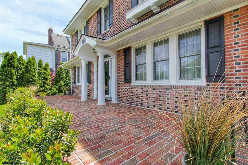6104 Ventnor, Ventnor, New Jersey 08406, 4 Bedrooms Bedrooms, 10 Rooms Rooms,2 BathroomsBathrooms,Residential,For Sale,Ventnor,540762