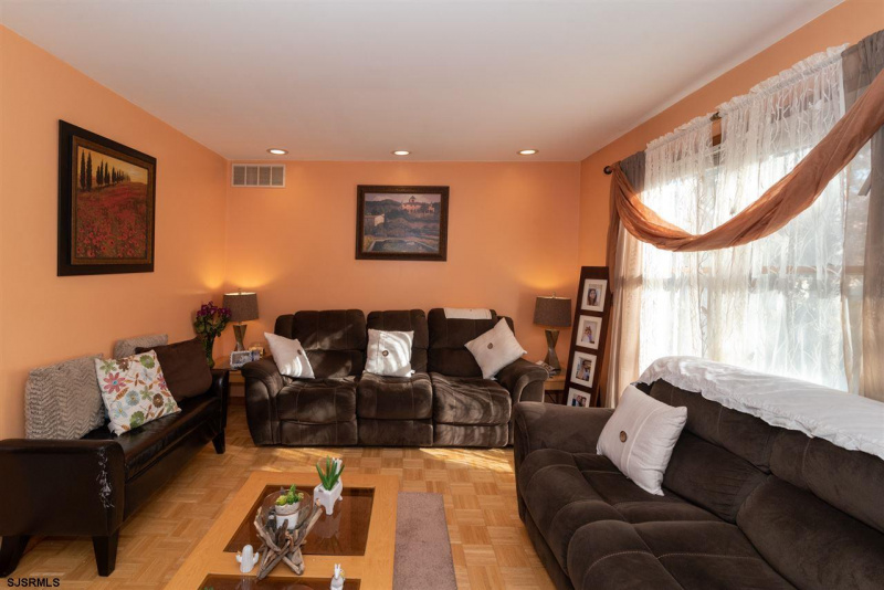 491 Fir Ave, Galloway Township, New Jersey 08205, 3 Bedrooms Bedrooms, 5 Rooms Rooms,2 BathroomsBathrooms,Residential,For Sale,Fir Ave,540798