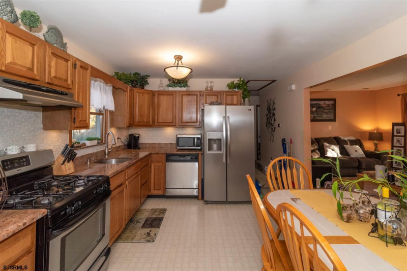 491 Fir Ave, Galloway Township, New Jersey 08205, 3 Bedrooms Bedrooms, 5 Rooms Rooms,2 BathroomsBathrooms,Residential,For Sale,Fir Ave,540798