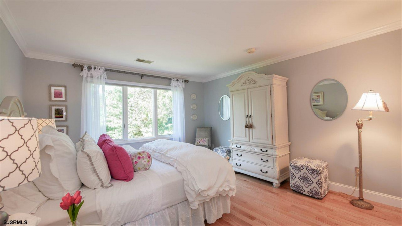 617 Park, Galloway Township, New Jersey 08205, 5 Bedrooms Bedrooms, 9 Rooms Rooms,4 BathroomsBathrooms,Residential,For Sale,Park,540802