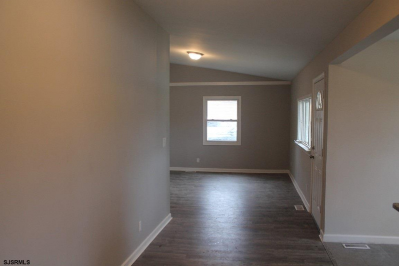 10 Robin Rd, Egg Harbor Township, New Jersey 08234, 3 Bedrooms Bedrooms, 9 Rooms Rooms,1 BathroomBathrooms,Residential,For Sale,Robin Rd,540825