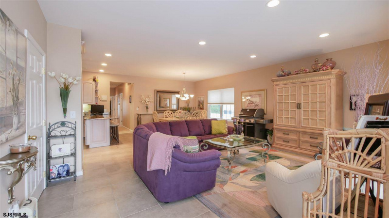 19 Madison, Margate, New Jersey 08402-1023, 3 Bedrooms Bedrooms, 6 Rooms Rooms,2 BathroomsBathrooms,Condominium,For Sale,Madison,540823