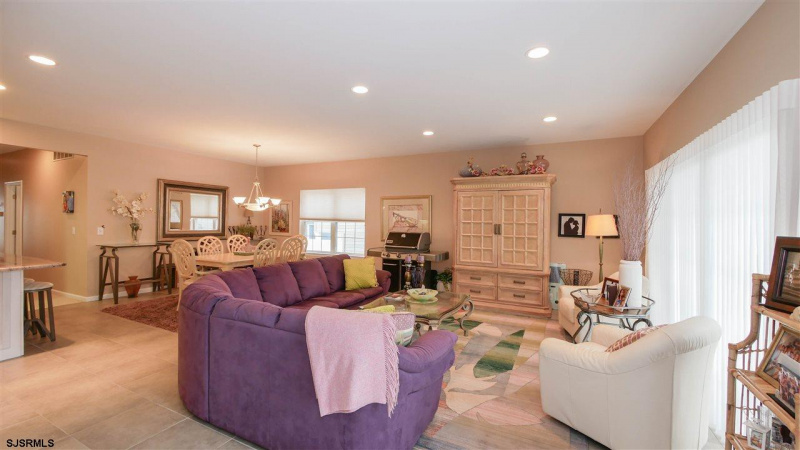 19 Madison, Margate, New Jersey 08402-1023, 3 Bedrooms Bedrooms, 6 Rooms Rooms,2 BathroomsBathrooms,Condominium,For Sale,Madison,540823