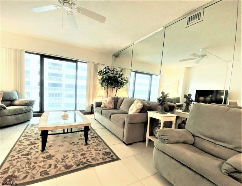 3101 BOARDWALK 1802B-1, Atlantic City, New Jersey 08401, 1 Bedroom Bedrooms, 5 Rooms Rooms,1 BathroomBathrooms,Condominium,For Sale,BOARDWALK 1802B-1,540847