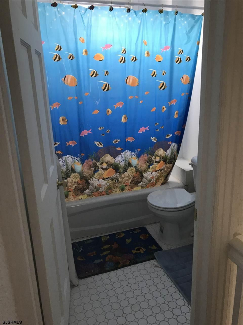 1810 Mckinley Ave, Atlantic City, New Jersey 08401, 3 Bedrooms Bedrooms, 5 Rooms Rooms,2 BathroomsBathrooms,Residential,For Sale,Mckinley Ave,540854