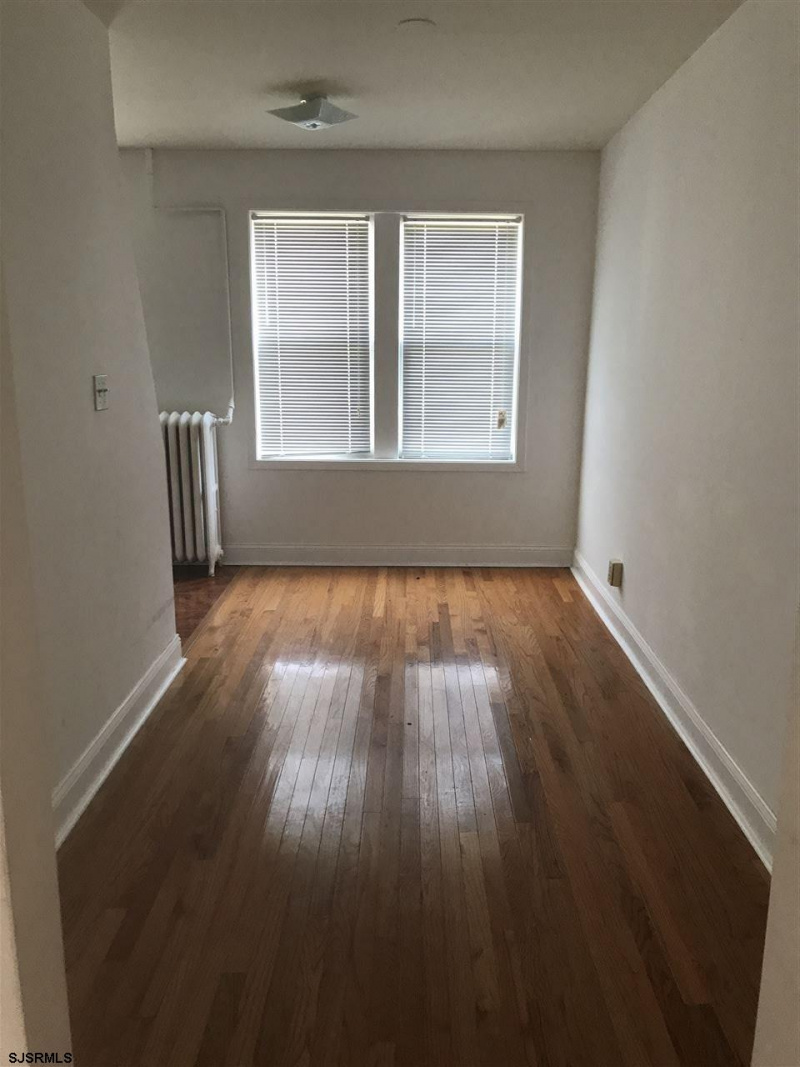 1810 Mckinley Ave, Atlantic City, New Jersey 08401, 3 Bedrooms Bedrooms, 5 Rooms Rooms,2 BathroomsBathrooms,Residential,For Sale,Mckinley Ave,540854