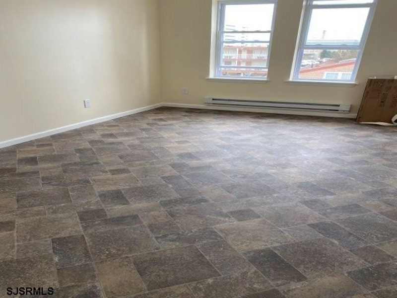 33 North Carolina, New Jersey 08401, 1 Bedroom Bedrooms, 4 Rooms Rooms,1 BathroomBathrooms,Rental non-commercial,For Sale,North Carolina,540863
