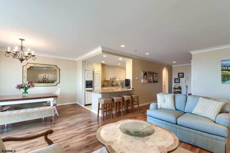 5000 Boardwalk, Ventnor, New Jersey 08406, 4 Bedrooms Bedrooms, 8 Rooms Rooms,3 BathroomsBathrooms,Condominium,For Sale,Boardwalk,540885