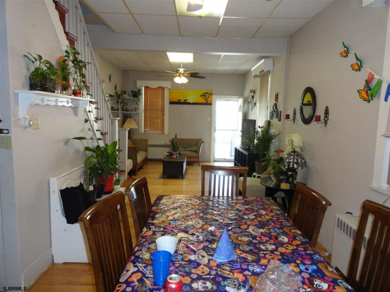 23 Bellevue, Atlantic City, New Jersey 08401, 3 Bedrooms Bedrooms, 6 Rooms Rooms,2 BathroomsBathrooms,Residential,For Sale,Bellevue,540921