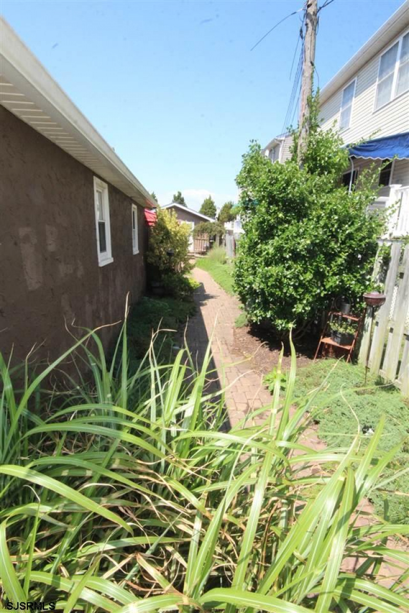 9707 Monmouth Ave, Margate, New Jersey 08402, ,Multi-family,For Sale,Monmouth Ave,540930