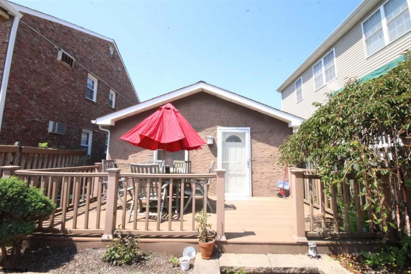 9707 Monmouth Ave, Margate, New Jersey 08402, ,Multi-family,For Sale,Monmouth Ave,540930