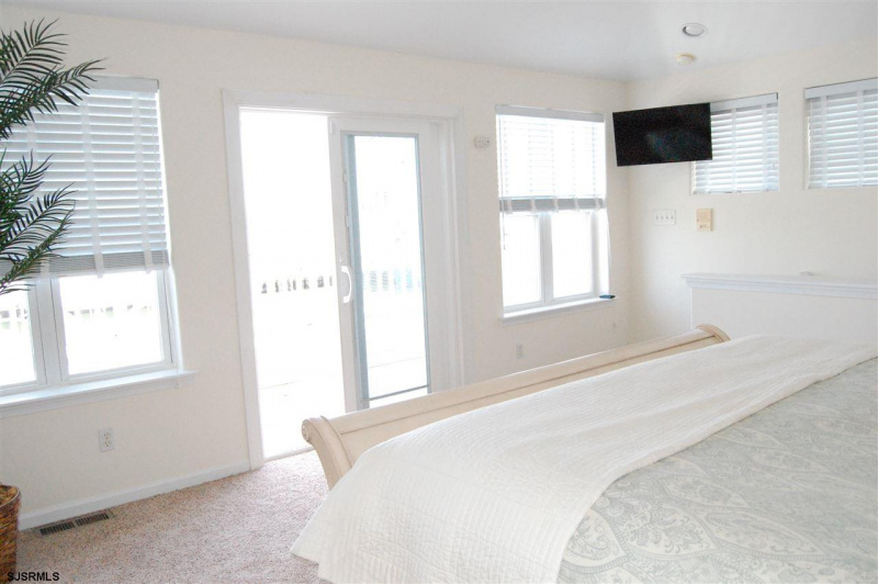 541 Massachusetts, Atlantic City, New Jersey 08401, 3 Bedrooms Bedrooms, 7 Rooms Rooms,2 BathroomsBathrooms,Residential,For Sale,Massachusetts,540935
