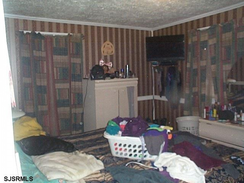 6035 Jersey Ave, Egg Harbor Township, New Jersey 08234, 3 Bedrooms Bedrooms, 9 Rooms Rooms,1 BathroomBathrooms,Residential,For Sale,Jersey Ave,540959