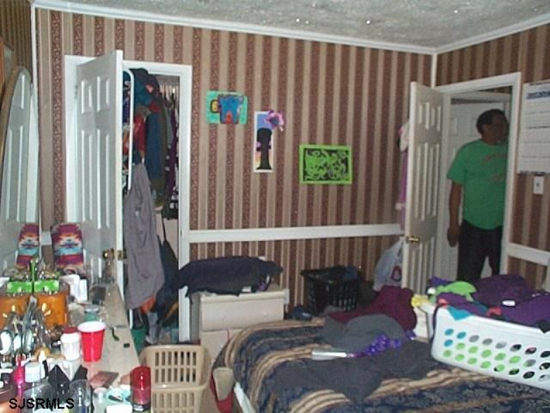 6035 Jersey Ave, Egg Harbor Township, New Jersey 08234, 3 Bedrooms Bedrooms, 9 Rooms Rooms,1 BathroomBathrooms,Residential,For Sale,Jersey Ave,540959