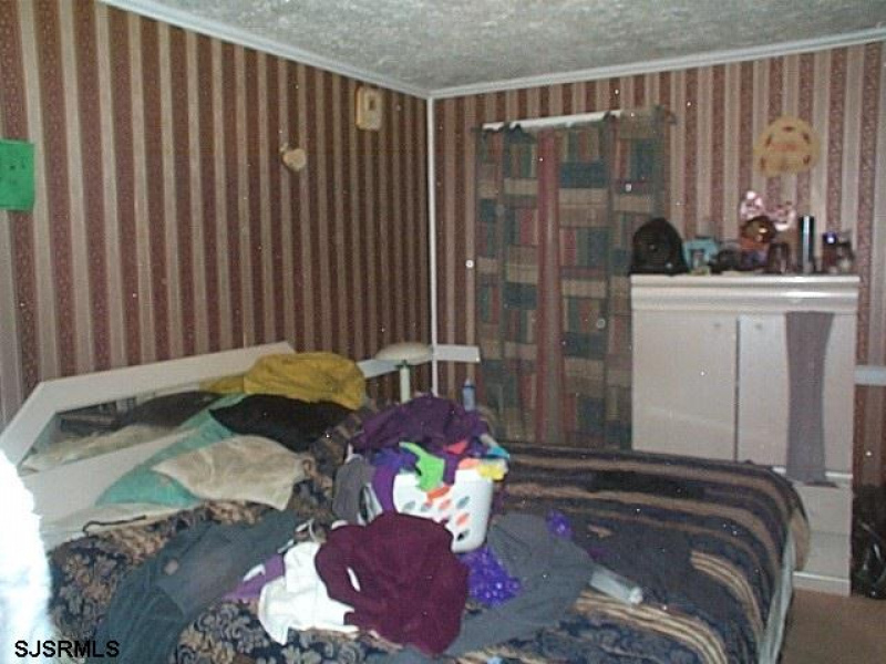 6035 Jersey Ave, Egg Harbor Township, New Jersey 08234, 3 Bedrooms Bedrooms, 9 Rooms Rooms,1 BathroomBathrooms,Residential,For Sale,Jersey Ave,540959
