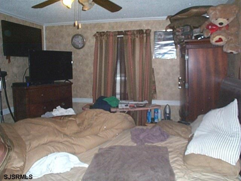 6035 Jersey Ave, Egg Harbor Township, New Jersey 08234, 3 Bedrooms Bedrooms, 9 Rooms Rooms,1 BathroomBathrooms,Residential,For Sale,Jersey Ave,540959