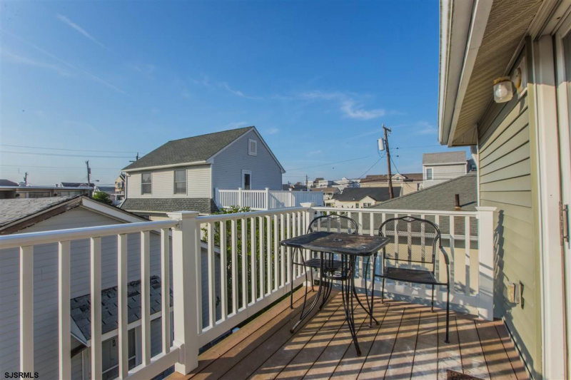 9505 Atlantic Ave. #2, New Jersey 08402, 2 Bedrooms Bedrooms, 5 Rooms Rooms,2 BathroomsBathrooms,Rental non-commercial,For Sale,Atlantic Ave. #2,540978