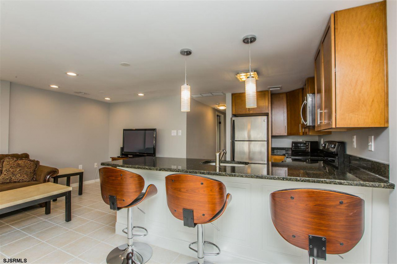 9505 Atlantic Ave. #2, New Jersey 08402, 2 Bedrooms Bedrooms, 5 Rooms Rooms,2 BathroomsBathrooms,Rental non-commercial,For Sale,Atlantic Ave. #2,540978