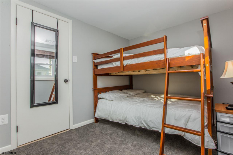 9505 Atlantic Ave. #2, New Jersey 08402, 2 Bedrooms Bedrooms, 5 Rooms Rooms,2 BathroomsBathrooms,Rental non-commercial,For Sale,Atlantic Ave. #2,540979