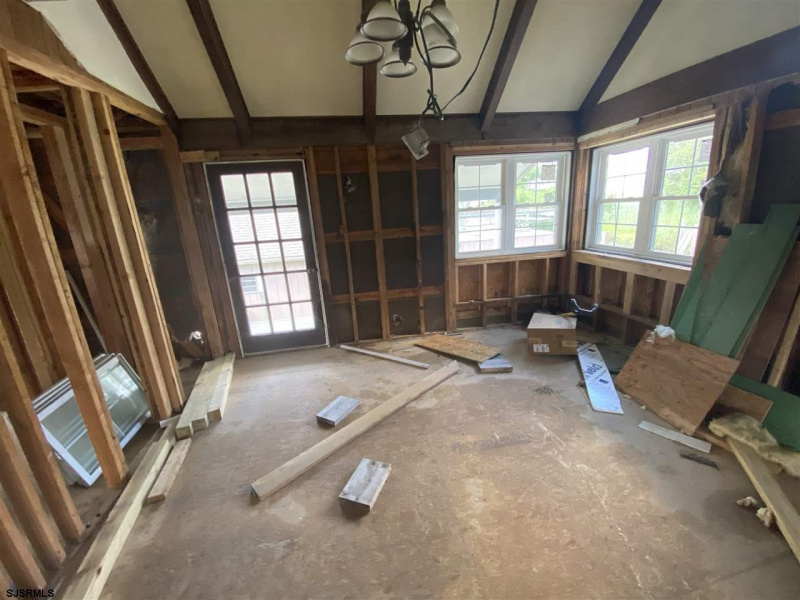 209 Harbor Drive, Egg Harbor Township, New Jersey 08234, 4 Bedrooms Bedrooms, 8 Rooms Rooms,2 BathroomsBathrooms,Residential,For Sale,Harbor Drive,540984