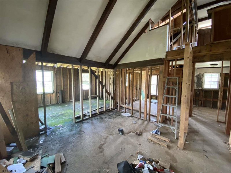 209 Harbor Drive, Egg Harbor Township, New Jersey 08234, 4 Bedrooms Bedrooms, 8 Rooms Rooms,2 BathroomsBathrooms,Residential,For Sale,Harbor Drive,540984