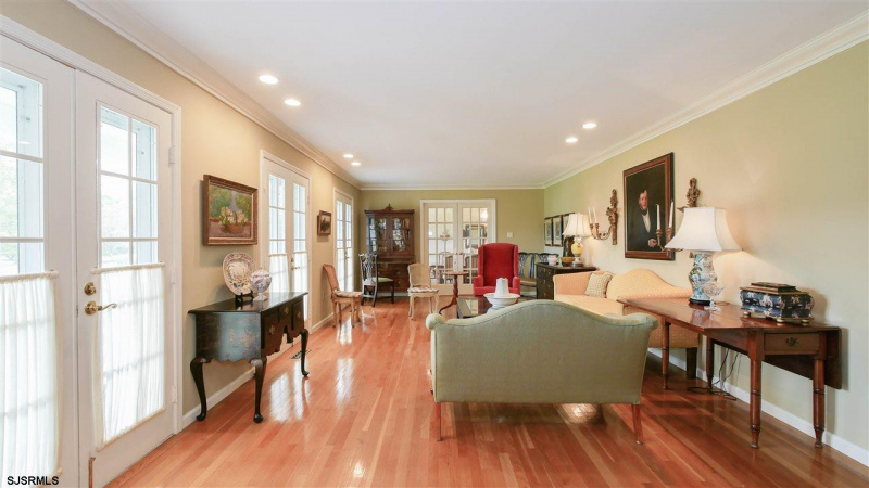 130 Essex, Linwood, New Jersey 08221, 6 Bedrooms Bedrooms, 10 Rooms Rooms,4 BathroomsBathrooms,Residential,For Sale,Essex,541006