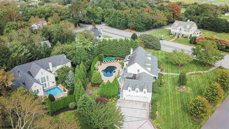 130 Essex, Linwood, New Jersey 08221, 6 Bedrooms Bedrooms, 10 Rooms Rooms,4 BathroomsBathrooms,Residential,For Sale,Essex,541006