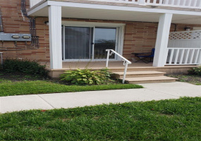 707 Oxford, Ventnor, New Jersey 08406, 2 Bedrooms Bedrooms, 5 Rooms Rooms,1 BathroomBathrooms,Condominium,For Sale,Oxford,541029