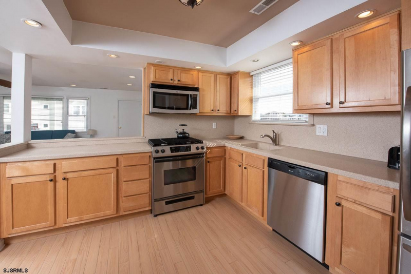 4 Decatur, New Jersey 08402, 2 Bedrooms Bedrooms, 7 Rooms Rooms,2 BathroomsBathrooms,Rental non-commercial,For Sale,Decatur,541023