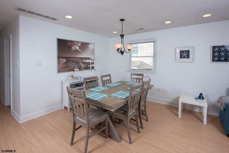4 Decatur, New Jersey 08402, 2 Bedrooms Bedrooms, 7 Rooms Rooms,2 BathroomsBathrooms,Rental non-commercial,For Sale,Decatur,541023