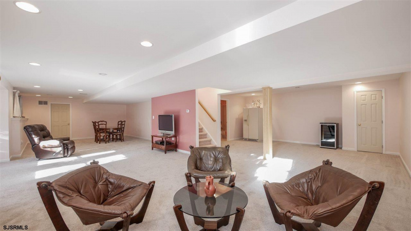 113 CARMEL DRIVE, Egg Harbor Township, New Jersey 08234, 5 Bedrooms Bedrooms, 12 Rooms Rooms,3 BathroomsBathrooms,Residential,For Sale,CARMEL DRIVE,541034
