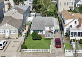 223 4th, Brigantine, New Jersey 08203, 2 Bedrooms Bedrooms, 6 Rooms Rooms,1 BathroomBathrooms,Residential,For Sale,4th,541069