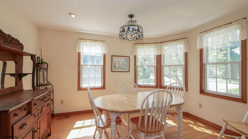418 SHORE ROAD, Absecon, New Jersey 08201, 4 Bedrooms Bedrooms, 10 Rooms Rooms,3 BathroomsBathrooms,Residential,For Sale,SHORE ROAD,541097