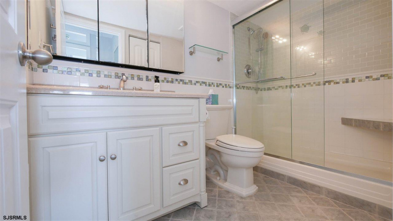 111 16th, Longport, New Jersey 08403, 1 Bedroom Bedrooms, 3 Rooms Rooms,1 BathroomBathrooms,Condominium,For Sale,16th,541113