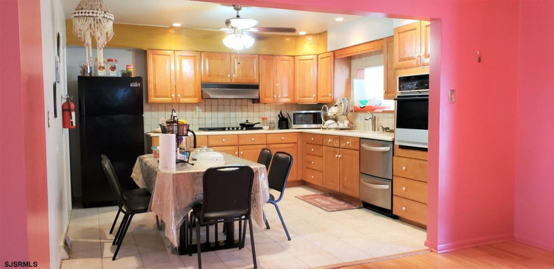 16 Catherine, Northfield, New Jersey 08225, 3 Bedrooms Bedrooms, 7 Rooms Rooms,2 BathroomsBathrooms,Residential,For Sale,Catherine,541178