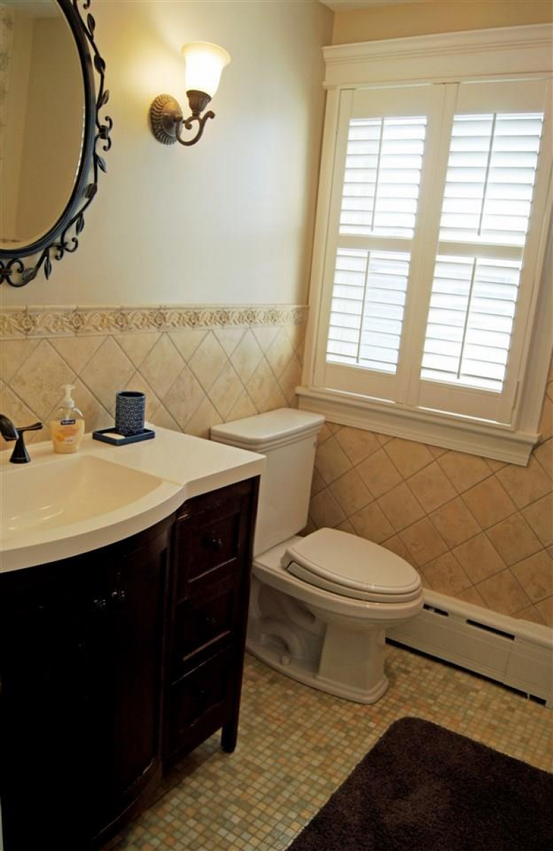 105 Wissahickon, New Jersey 08406, 4 Bedrooms Bedrooms, 9 Rooms Rooms,2 BathroomsBathrooms,Rental non-commercial,For Sale,Wissahickon,541183