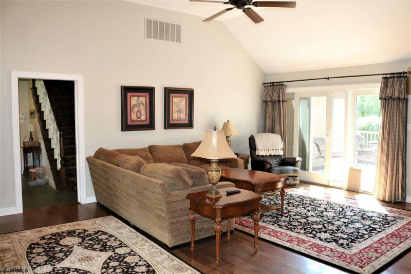 1 Mill Lane, Linwood, New Jersey 08221, 6 Bedrooms Bedrooms, 16 Rooms Rooms,4 BathroomsBathrooms,Residential,For Sale,Mill Lane,541194