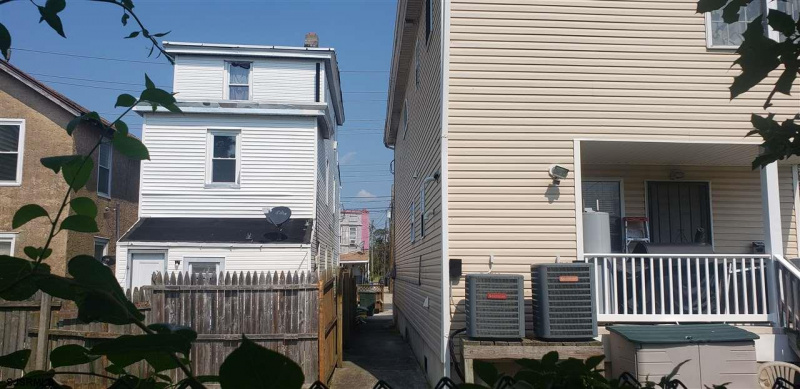 2012 Grant Ave, Atlantic City, New Jersey 08401, 3 Bedrooms Bedrooms, 10 Rooms Rooms,2 BathroomsBathrooms,Residential,For Sale,Grant Ave,541204