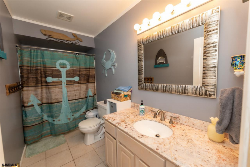 15 43rd, Sea Isle City, New Jersey 08243, 4 Bedrooms Bedrooms, 10 Rooms Rooms,2 BathroomsBathrooms,Residential,For Sale,43rd,541285
