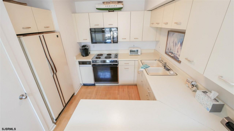 7701 ATLANTIC #12E, Margate, New Jersey 08402, 2 Bedrooms Bedrooms, 5 Rooms Rooms,2 BathroomsBathrooms,Condominium,For Sale,ATLANTIC #12E,541268