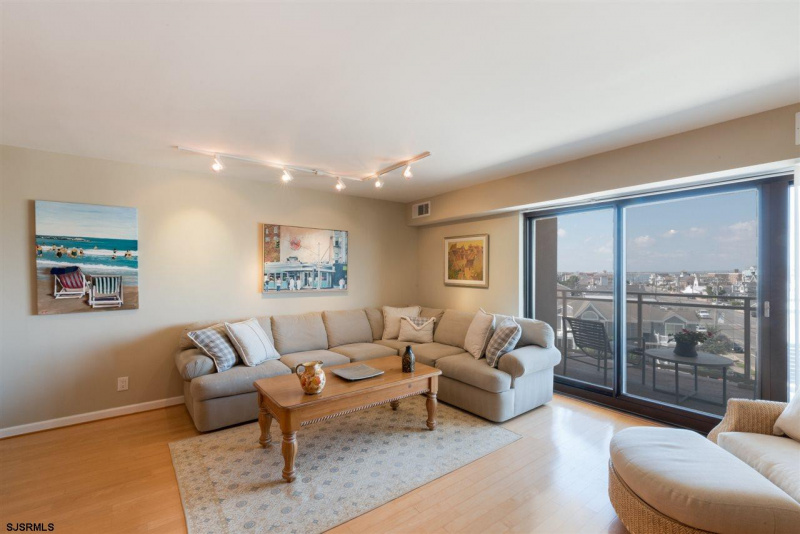 2700 Atlantic, Longport, New Jersey 08403, 2 Bedrooms Bedrooms, 5 Rooms Rooms,2 BathroomsBathrooms,Condominium,For Sale,Atlantic,541283