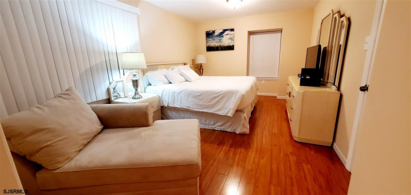 214 Ohio Ave, Egg Harbor Township, New Jersey 08234, 5 Bedrooms Bedrooms, 11 Rooms Rooms,3 BathroomsBathrooms,Residential,For Sale,Ohio Ave,541294