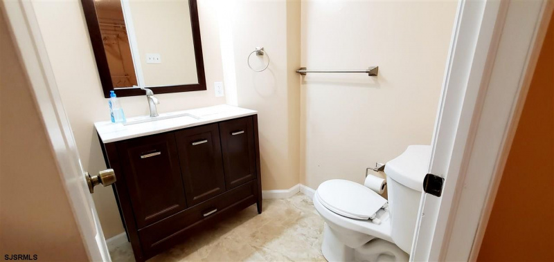 214 Ohio Ave, Egg Harbor Township, New Jersey 08234, 5 Bedrooms Bedrooms, 11 Rooms Rooms,3 BathroomsBathrooms,Residential,For Sale,Ohio Ave,541294