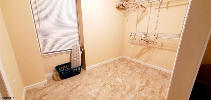 214 Ohio Ave, Egg Harbor Township, New Jersey 08234, 5 Bedrooms Bedrooms, 11 Rooms Rooms,3 BathroomsBathrooms,Residential,For Sale,Ohio Ave,541294