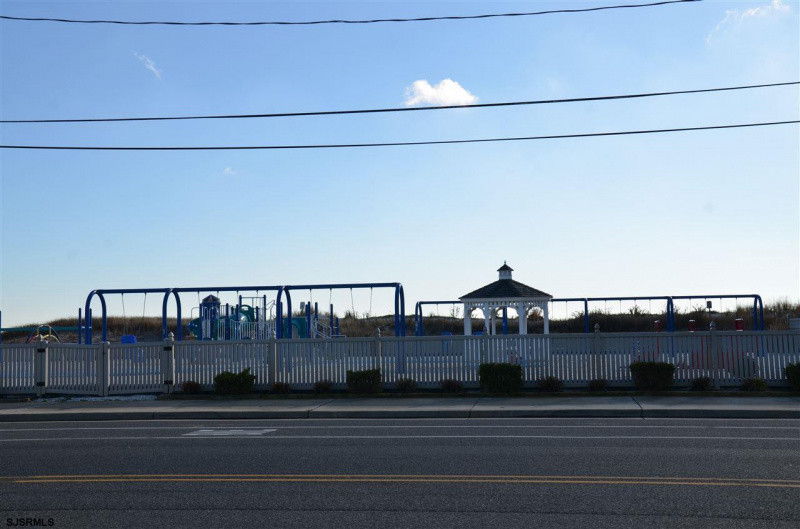 6 29th, Longport, New Jersey 08403, 5 Bedrooms Bedrooms, 12 Rooms Rooms,5 BathroomsBathrooms,Residential,For Sale,29th,541299