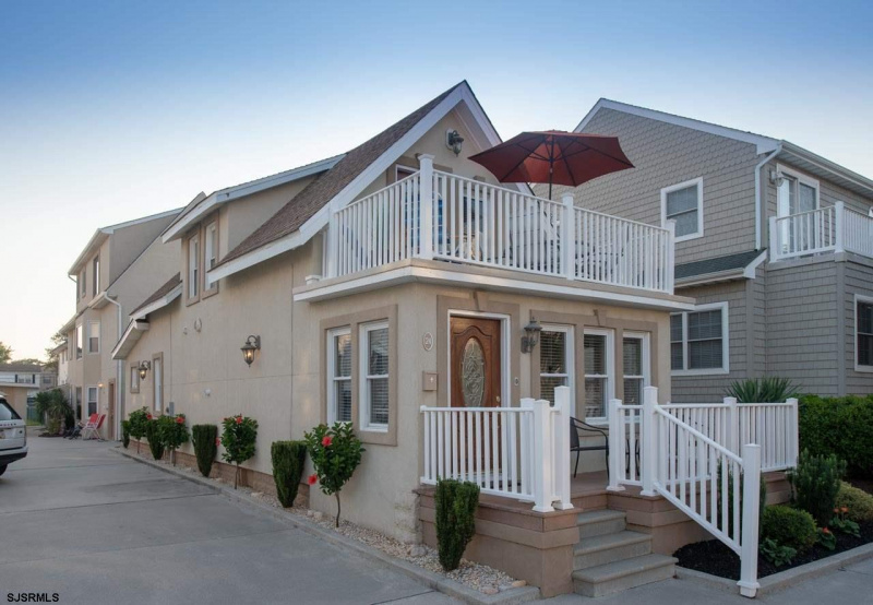 24 Adams, Margate, New Jersey 08402, 3 Bedrooms Bedrooms, 7 Rooms Rooms,2 BathroomsBathrooms,Condominium,For Sale,Adams,541303