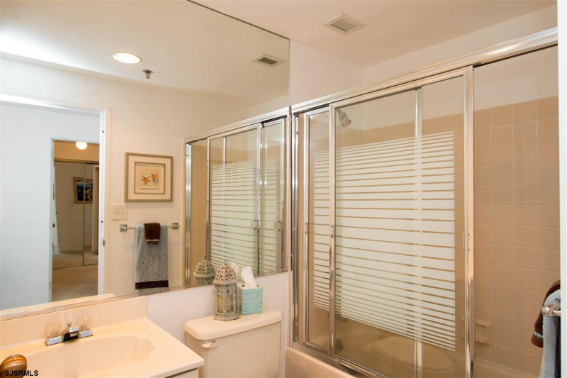 3101 Boardwalk, Atlantic City, New Jersey 08401, 2 Bedrooms Bedrooms, 7 Rooms Rooms,2 BathroomsBathrooms,Condominium,For Sale,Boardwalk,541315