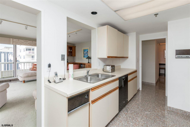 3101 Boardwalk, Atlantic City, New Jersey 08401, 2 Bedrooms Bedrooms, 7 Rooms Rooms,2 BathroomsBathrooms,Condominium,For Sale,Boardwalk,541315